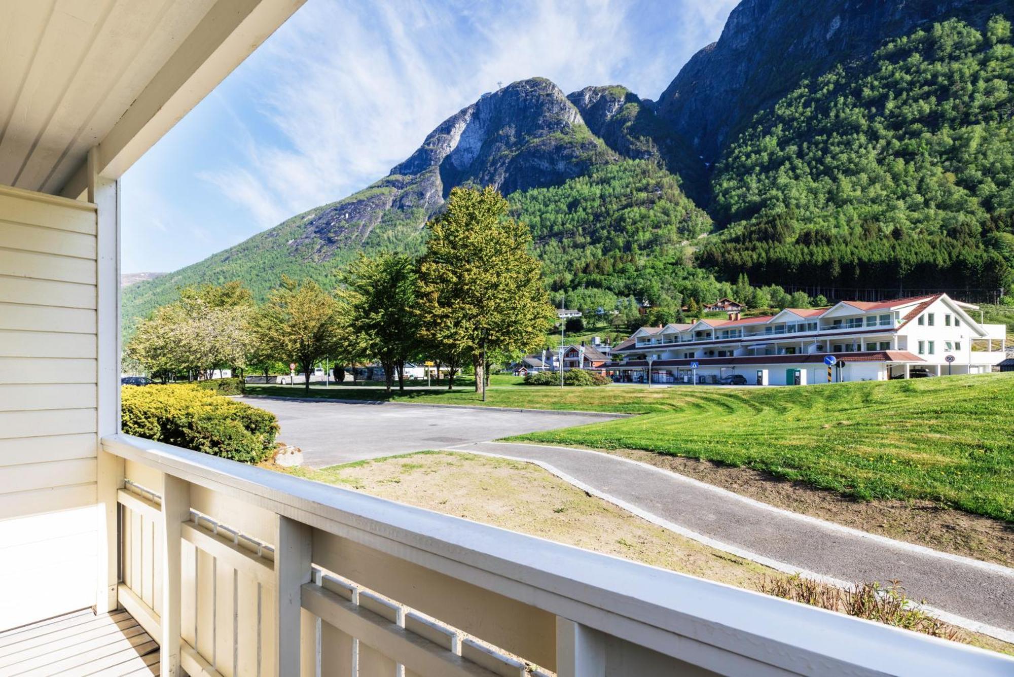Hotel Loenfjord Loen Zewnętrze zdjęcie