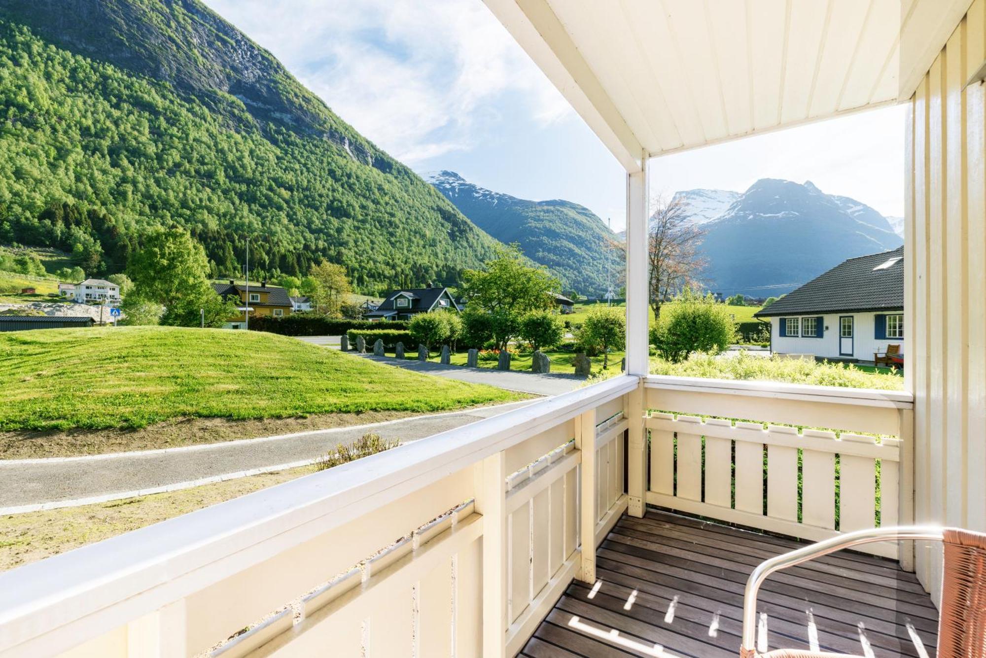 Hotel Loenfjord Loen Zewnętrze zdjęcie