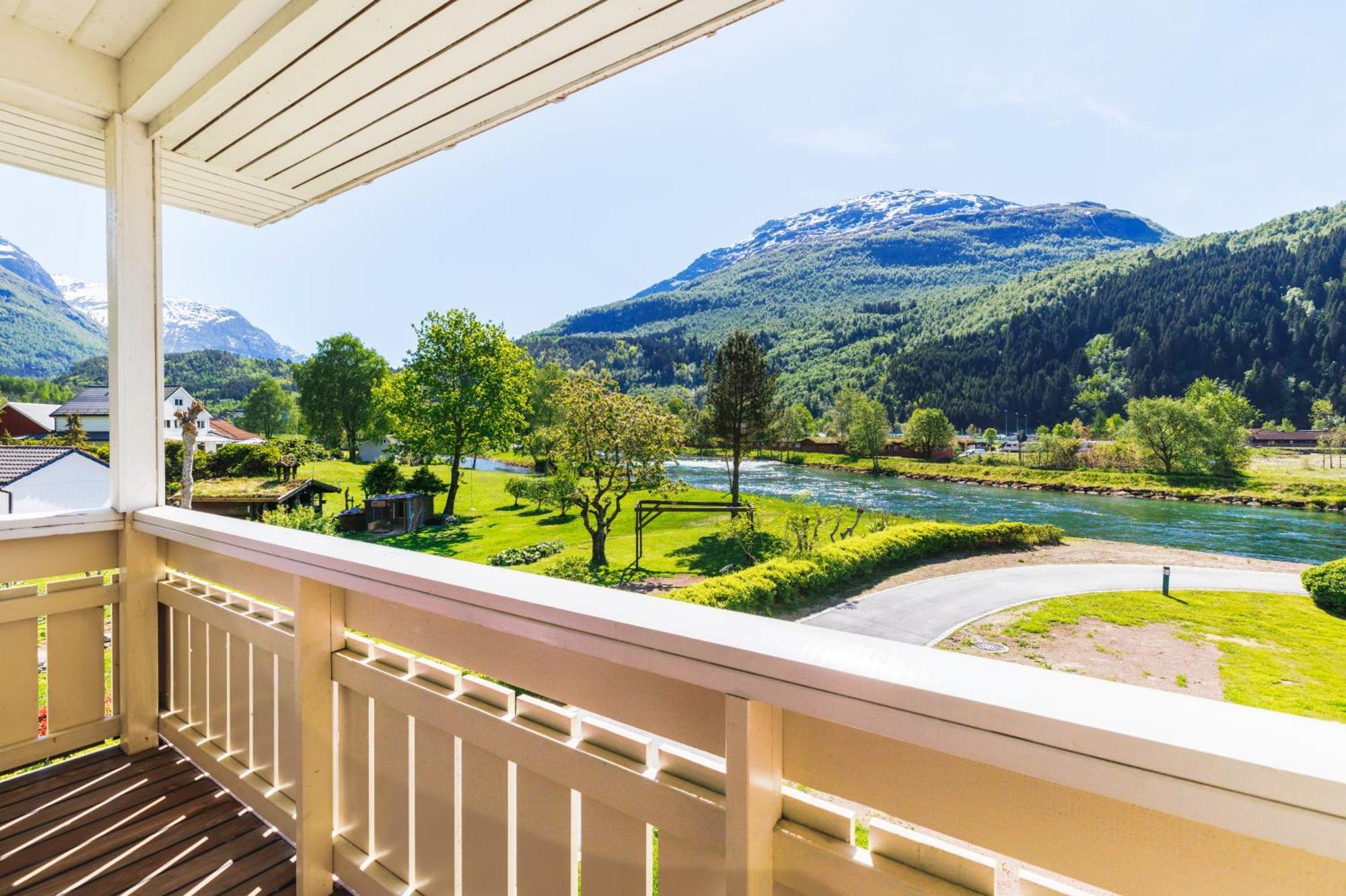 Hotel Loenfjord Loen Zewnętrze zdjęcie